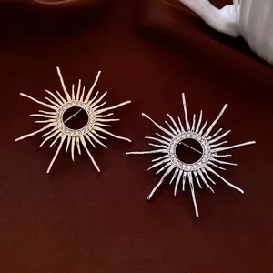 Vintage Sunburst Brooch Pin Copper Real Gold Plated Cubic Zirconia Starburst Luxury Jewelry For Women