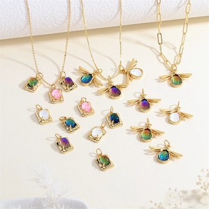 Collane con ciondolo a libellula creativa con cristalli colorati e montature placcate oro