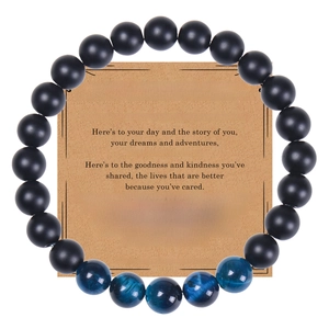 Bracelet de perles œil de tigre pour 50 ans sur carte de vœux pour hommes