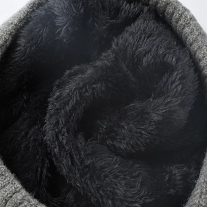 Dicke Strickmütze mit warmem Fleece-Futter und grauem Jacquard-Muster für Winter