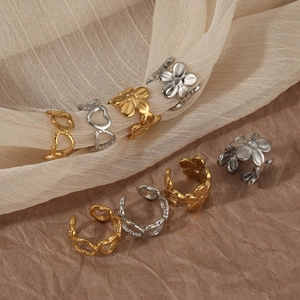 Minimalist 316 stainless steel flower and heart ear cuffs in gold and silver plating