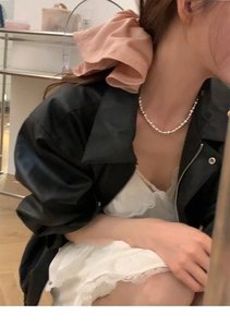 Detail 16