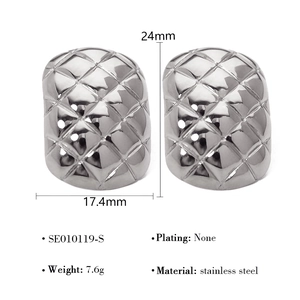 Detailed size specifications for geometric quilted stainless steel earrings in silver