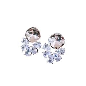 Boucles d'oreilles pendantes en argent avec cristaux de zircon carrés et en éventail