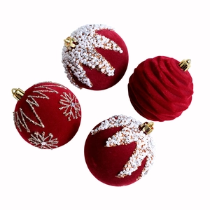 Set of 4 burgundy flocked Christmas balls with pearls and glitter for holiday decoration
