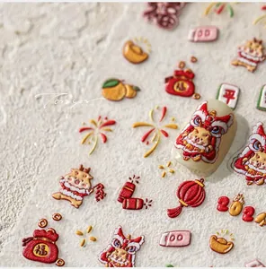 Détail des stickers ongles 3D année du dragon avec motifs de danse du lion et or