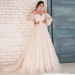 Elegant Ivory Off The Shoulder Wedding Dress Puff Long Sleeves Tulle Satin A Line Bridal Gown Vintage For Women