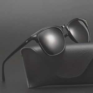 Classic black polarized sunglasses for men and women with leather protective case