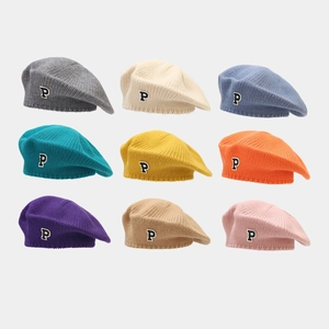 Knitted Beret Hat Retro Preppy Style Winter Warm Acrylic Artist Cap With Letter P Patch For Women Soft Skin Friendly