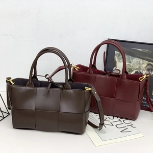 Woven Tote Bag Split Leather Large Capacity Handbag Women Commute Dual Handles Detachable Strap Interior Pouch