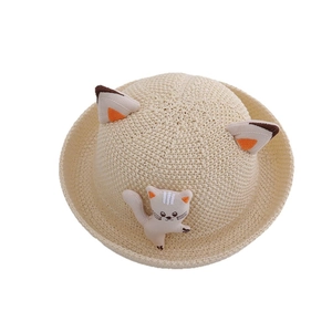 Chapeau de paille crème pour enfants avec oreilles de chat et poupée chaton pour l'été