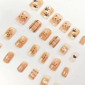 Cute cartoon cat and heart pattern press-on nails set in brown gradient finish