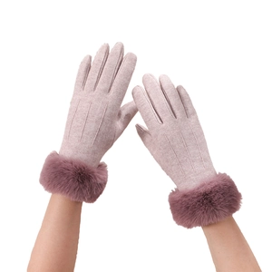 Women's warm winter gloves in dusty pink with thick faux fur cuffs and touch screen fingers
