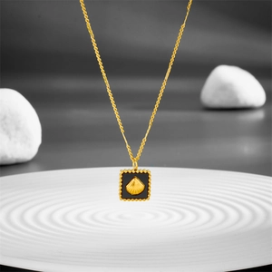 18K gold plated titanium steel necklace with square black pendant and shell relief