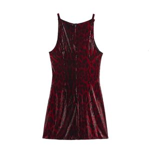 Robe de soirée courte à paillettes avec imprimé léopard rouge et noir coupe ajustée