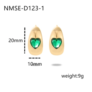 Orecchini a cuore retrò in oro 18K acciaio inossidabile con zircone verde e design a C