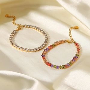 Pulseras bañadas en oro de 18K con circonitas ovales blancas y de colores sobre seda