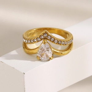 Elegant 18K gold-plated double-layer crown ring with pear-shaped cubic zirconia stones