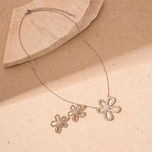 Elegant silver necklace and flower earrings jewelry set with sparkling zircon stones