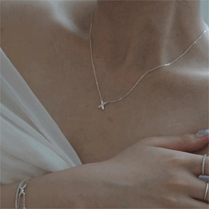 Elegant 925 sterling silver X-shaped pendant necklace and matching jewelry set for women