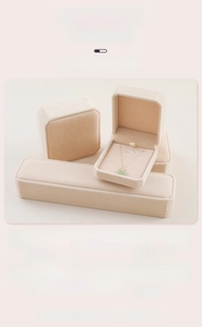 Detailed parameter overview of premium beige velvet jewelry boxes for rings and necklaces