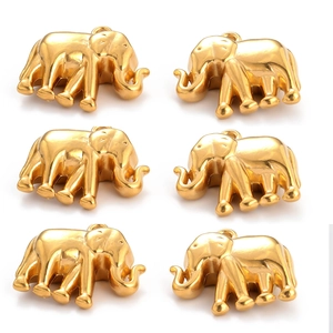 Set of six 18k gold plated elephant pendant charms made of high quality stainless steel