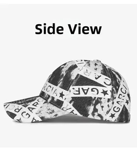 Vue latérale de casquette de baseball graffiti avec lettres GARCIA et étoiles