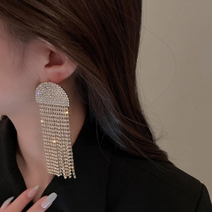 Elegant U-shaped tassel earrings with rhinestones for a glamorous waterfall effect