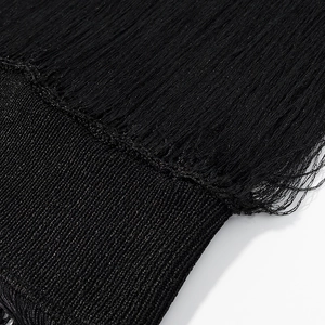 Détails macro de franges noires avec une texture tissée élégante et un éclat de soie subtil