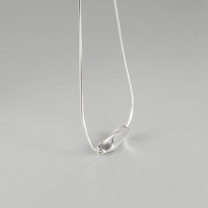 Minimalist 925 sterling silver twisted bar necklace with a sleek snake chain design