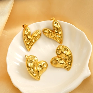 Heart Stud Earrings 18K Gold Plated 304 Stainless Steel Irregular Hammered Texture Vintage Style Liquid Metal Design For Women
