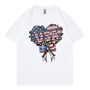 T-shirt en coton blanc pour femmes et hommes avec drapeau américain en forme de cœur et léopard