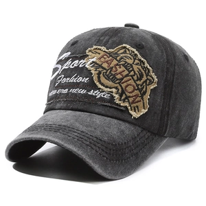 Cappellino da baseball vintage grigio slavato con ricamo e stile invecchiato