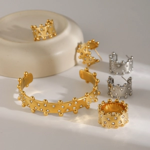 Set of 18K gold and silver stainless steel jewelry with rhinestones and beaded edges
