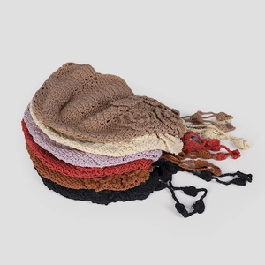 Handmade crochet beret hats in various colors with fringe flower pendants for vacation