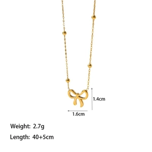 Detailansicht der 18k Gold Schleife Halskette mit 2,7g Gewicht und 40+5cm Kettenlänge