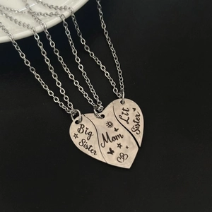 Three-piece stainless steel heart puzzle necklace set for Mom, Big and Little Sister