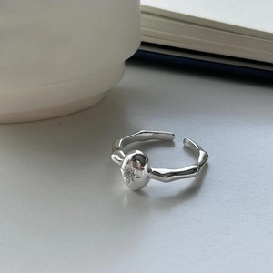 Minimalist 925 sterling silver open ring with irregular wave design and starburst engraving