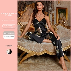 Damen Schlafanzug-Set aus Kunstseide mit Blumenmuster, V-Ausschnitt Top und langer Hose