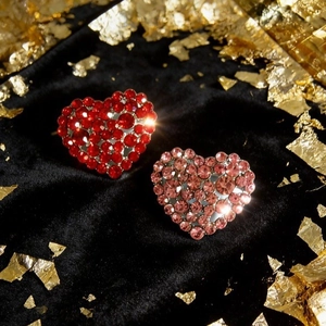 Heart Shaped Brooch Alloy Rhinestone Corsage Pin Elegant Fashion Jewelry Accessory Sparkling Gift For Women Men