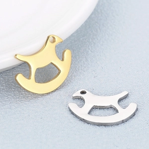 Pendentifs cheval à bascule créatifs en acier inoxydable fini or et argent poli