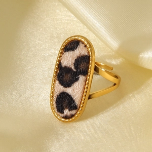 Stainless Steel Leopard Print Oval Open Ring For Women Adjustable Vintage Gold Plated Finger Jewelry