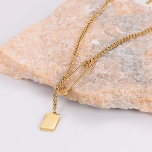 Minimalist 18k gold plated stainless steel paperclip and square pendant necklace