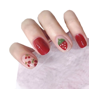 Press-on Nägel in Rot mit handgemalten Erdbeer- und Kirschmustern für Mädchen-Look