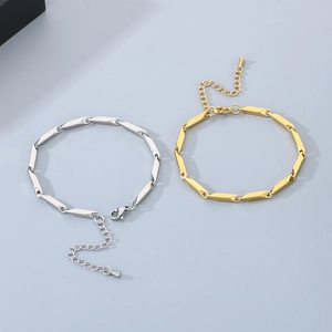 Minimalist geometric rhombic bracelet in gold and silver finish with adjustable chain link