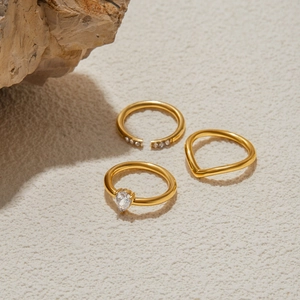 Three-piece 18K gold plated stainless steel ring set with heart-shaped zircon stones
