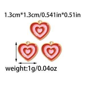 Detail showing red and pink heart charms with 304 stainless steel dimensions and weight