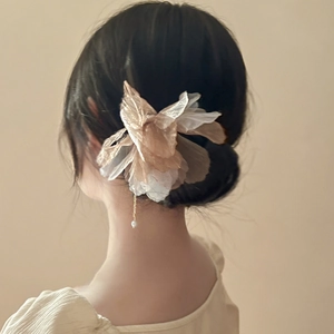 Elegant champagne organza flower hair pin with pearl tassel for wedding updo hairstyles
