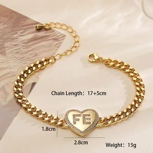 Detail of 18K gold-plated heart pendant bracelet with FE lettering and 17+5cm chain length