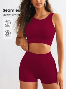 Detail view of seamless high-waist sports shorts with ribbed knit and quick-dry texture
